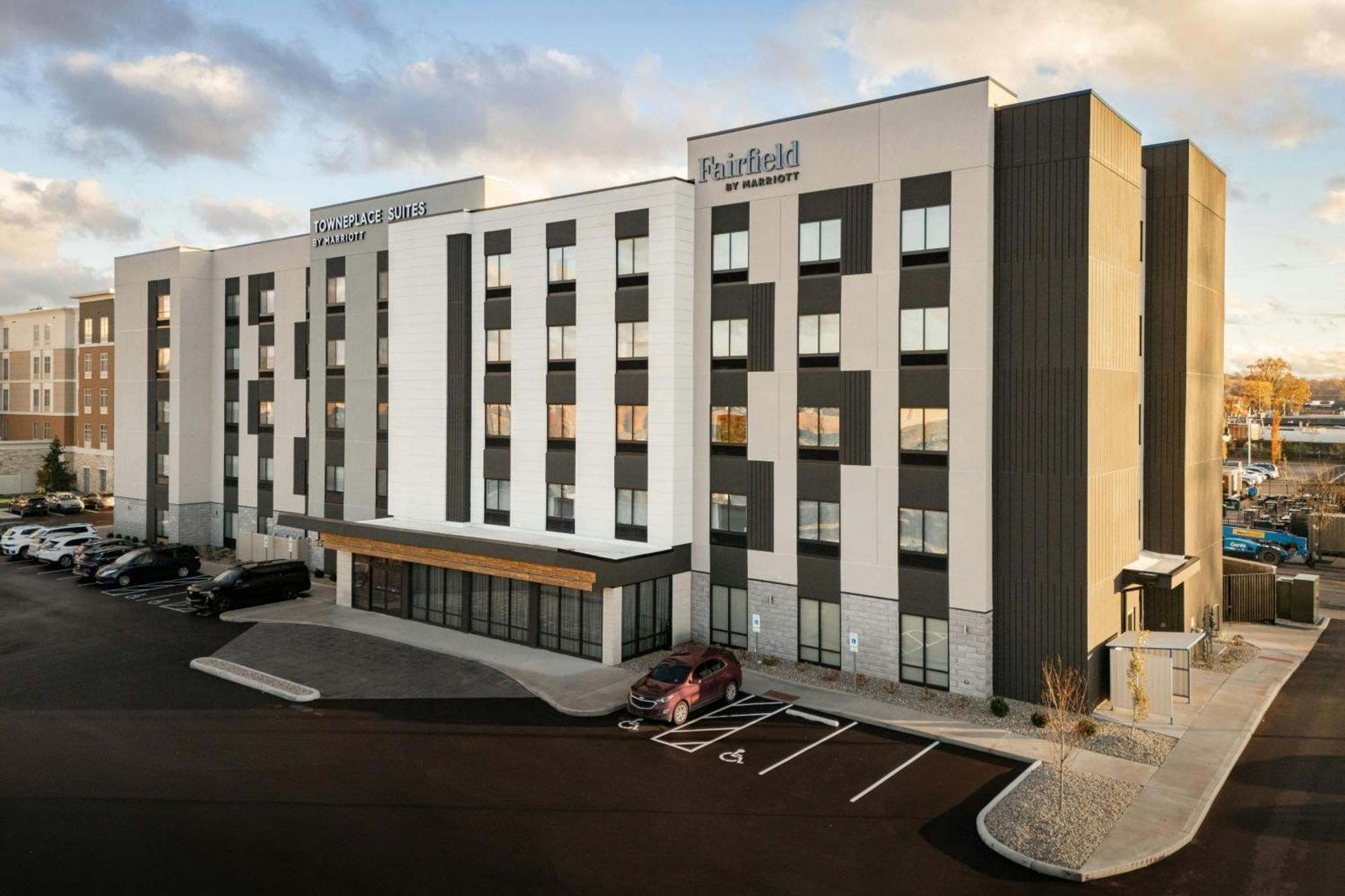 Fairfield By Marriott Inn & Suites Cincinnati Oakley Екстер'єр фото