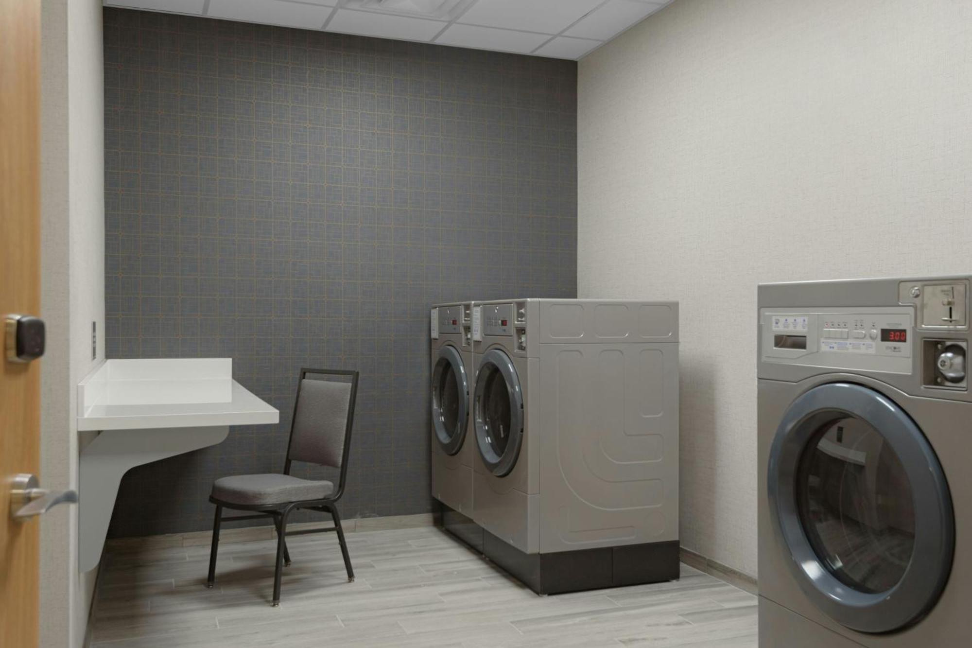 Fairfield By Marriott Inn & Suites Cincinnati Oakley Екстер'єр фото