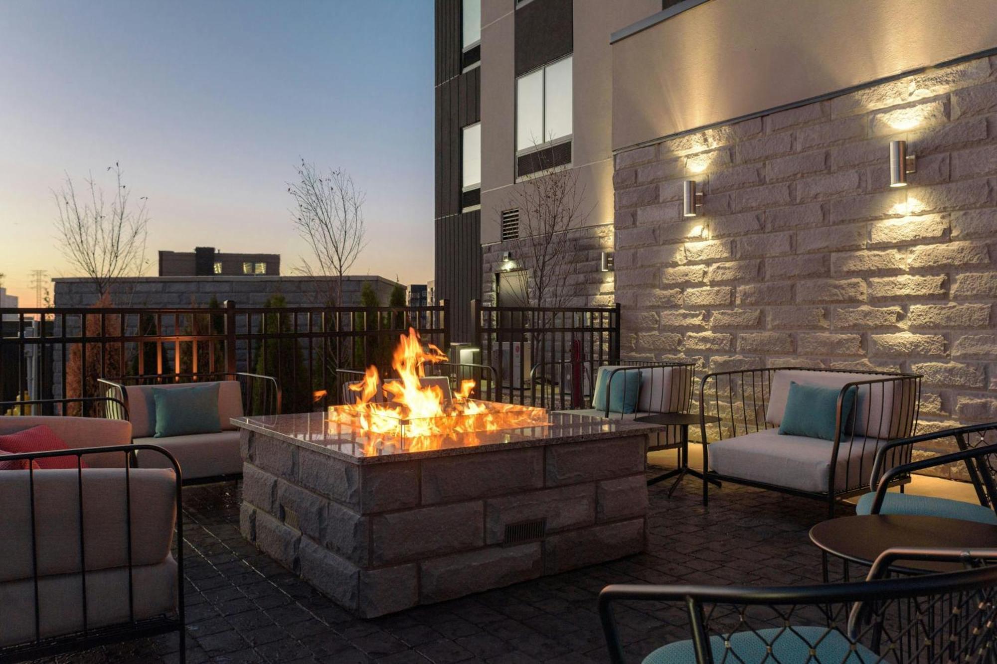Fairfield By Marriott Inn & Suites Cincinnati Oakley Екстер'єр фото