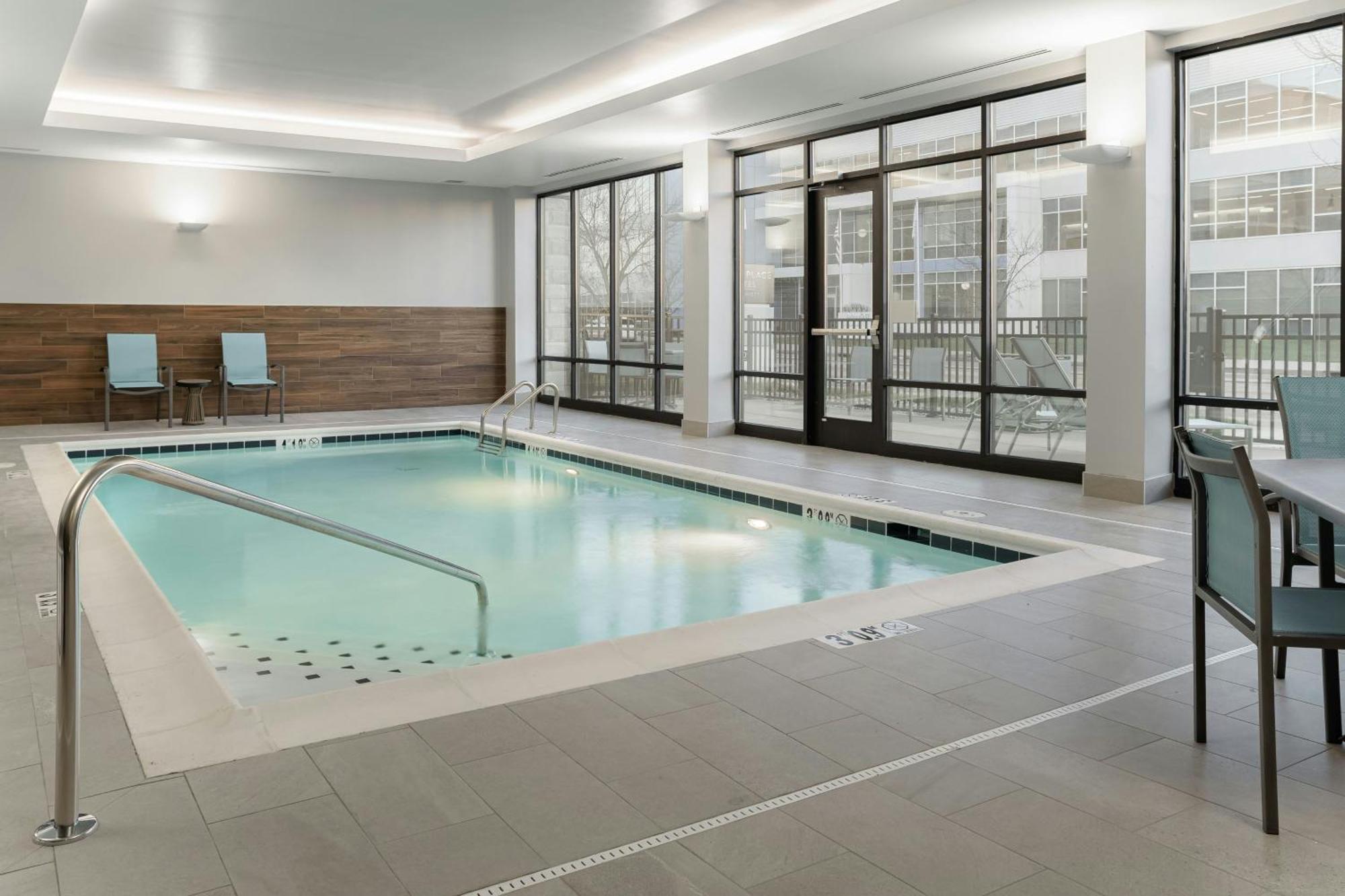 Fairfield By Marriott Inn & Suites Cincinnati Oakley Екстер'єр фото