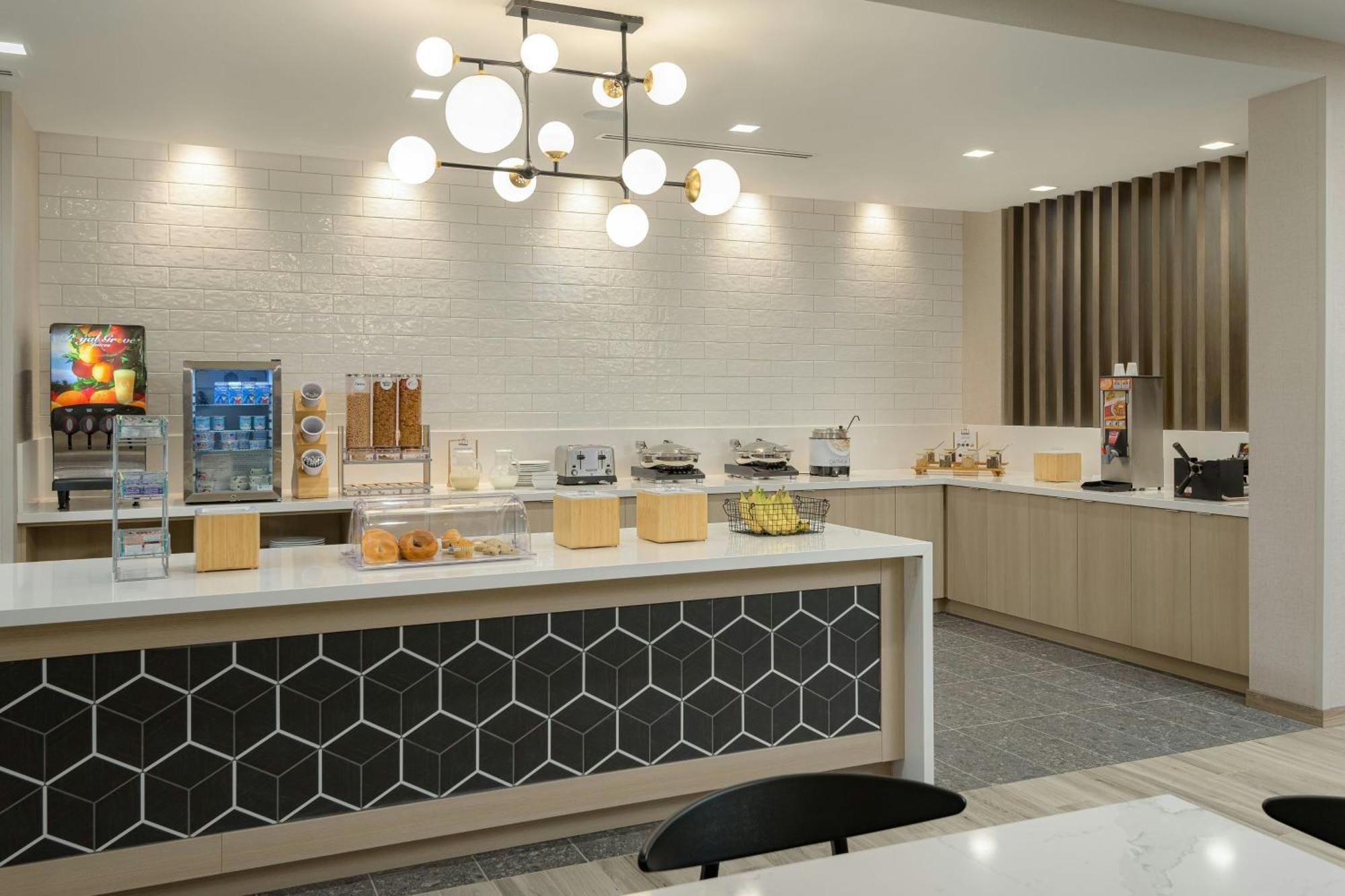 Fairfield By Marriott Inn & Suites Cincinnati Oakley Екстер'єр фото